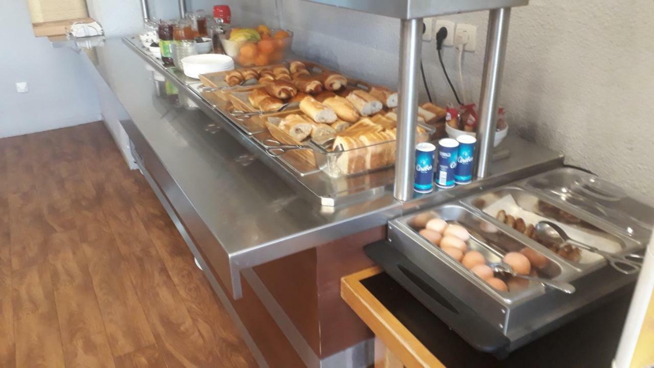Hotel - Restaurant Du Lac - Agen بُ المظهر الخارجي الصورة